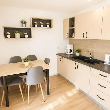 Haus Berta, Self Check-in, Kochmoeglichkeit, Einzelbetten 3* Braunau am Inn