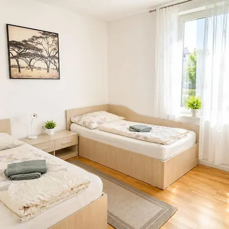 Haus Berta, Self Check-in, Kochmoeglichkeit, Einzelbetten Casa de hóspedes