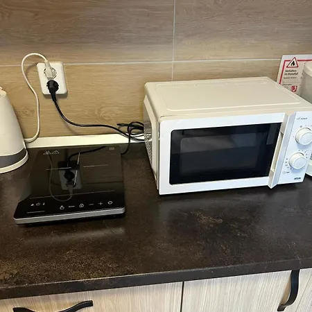 Haus Berta, Self Check-in, Kochmoeglichkeit, Einzelbetten Casa de hóspedes Braunau am Inn