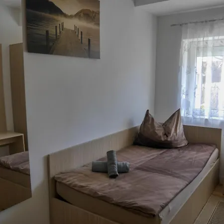 Haus Berta 게스트하우스 3*