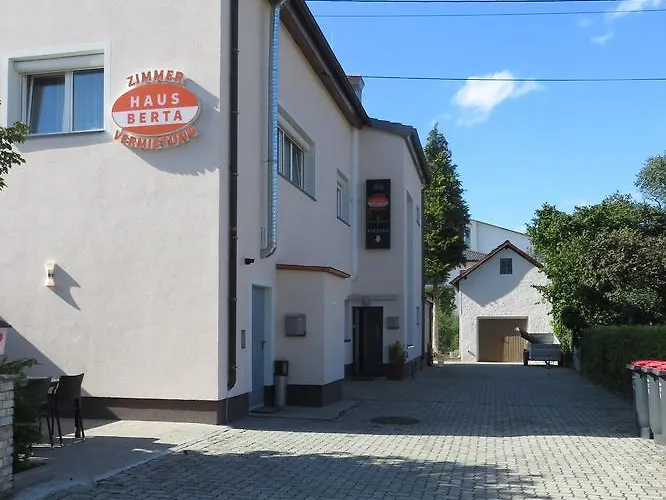 Πανσιόν Haus Berta 3*