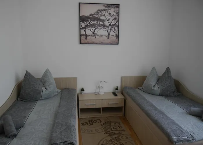 Πανσιόν Haus Berta Braunau am Inn